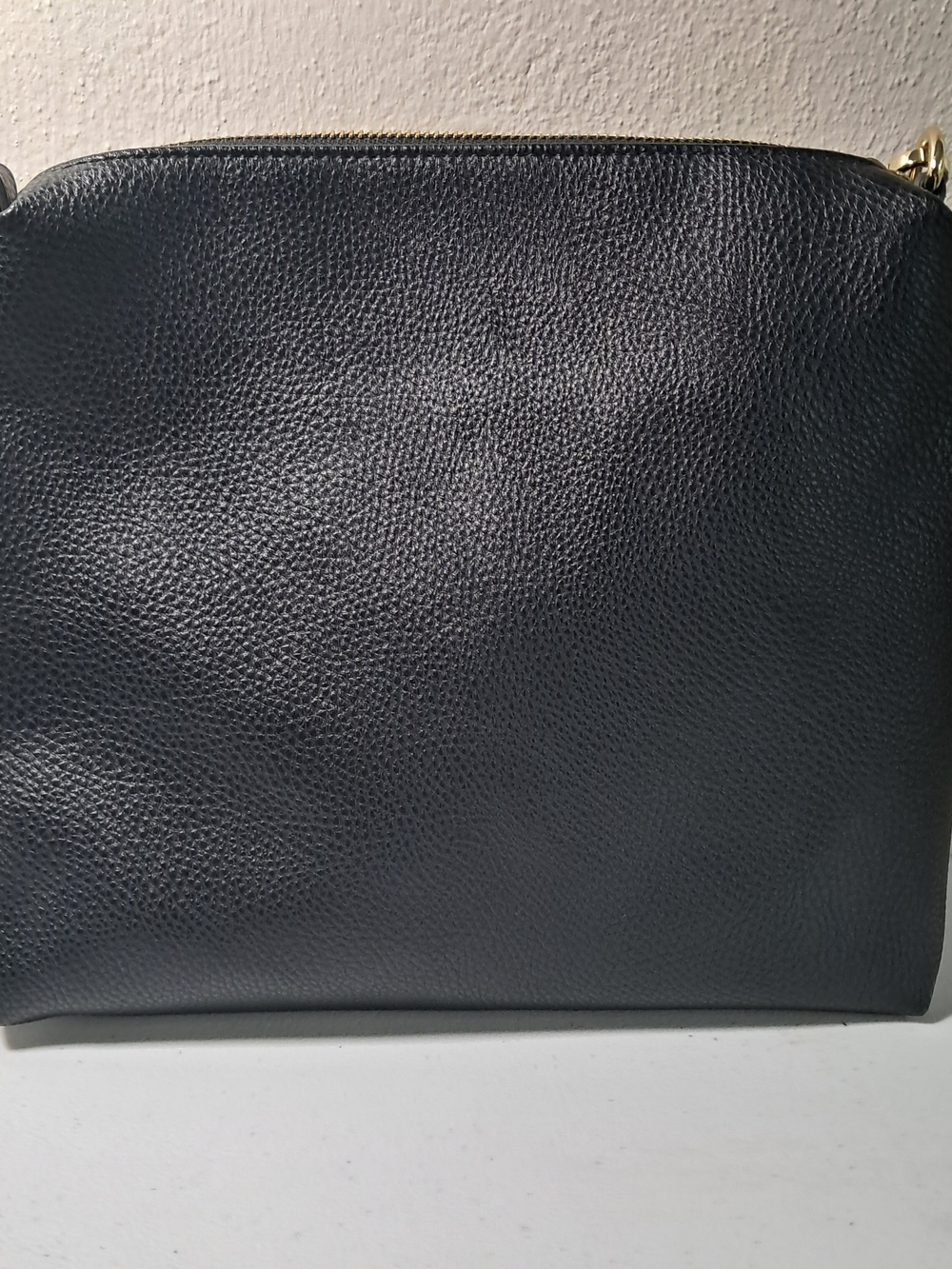 Steve Madden Black Pebbled Leather Crossbody with Gold Hardware - Picture 1 of 8